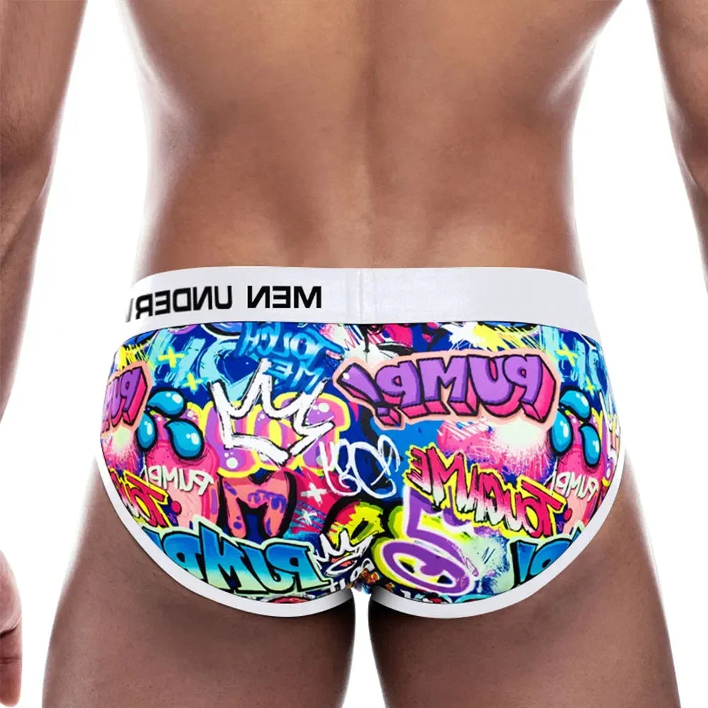 Calzoncillos tipo BRIEF con diseño de grafiti. 