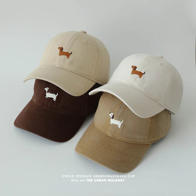 Gorra de béisbol con bordado de perro salchicha
